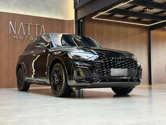 AUDI-Q5-2022