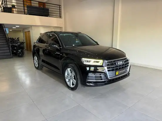 AUDI-Q5-2020