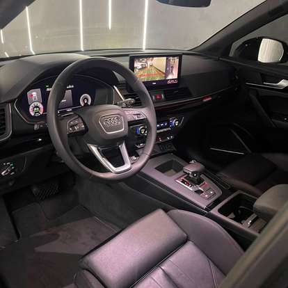 AUDI-Q5-2023