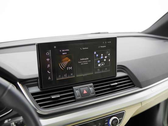 AUDI-Q5-2021