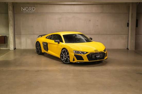 AUDI-R8-2021