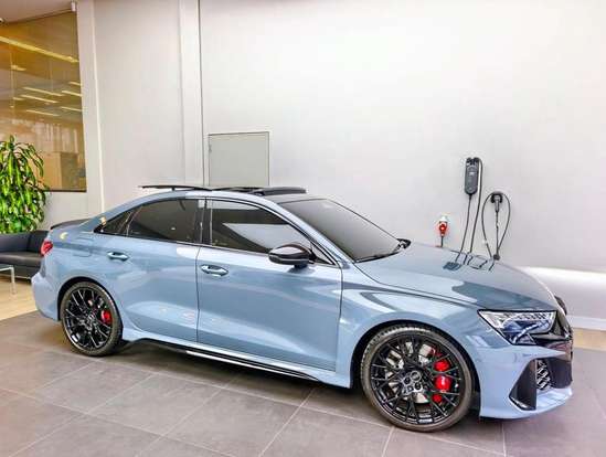 AUDI-RS3-2025