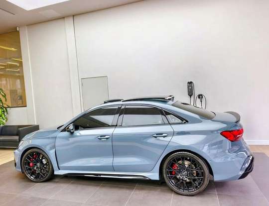 AUDI-RS3-2025