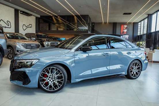 AUDI-RS3-2025