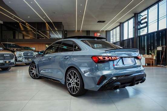 AUDI-RS3-2025
