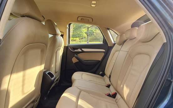 AUDI-Q3-2015