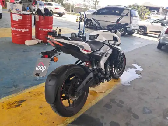 BAJAJ-DOMINAR NS400Z-2026