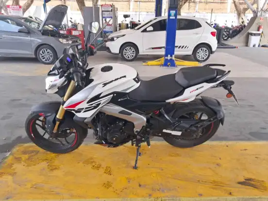 BAJAJ-DOMINAR NS400Z BAJAJ-DOMINAR NS400Z-2026
