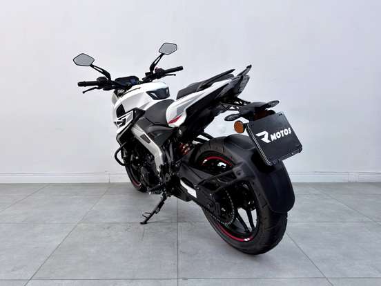 BAJAJ-DOMINAR NS400Z-2025