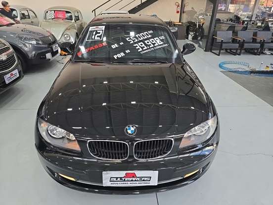 BMW-118i-2011