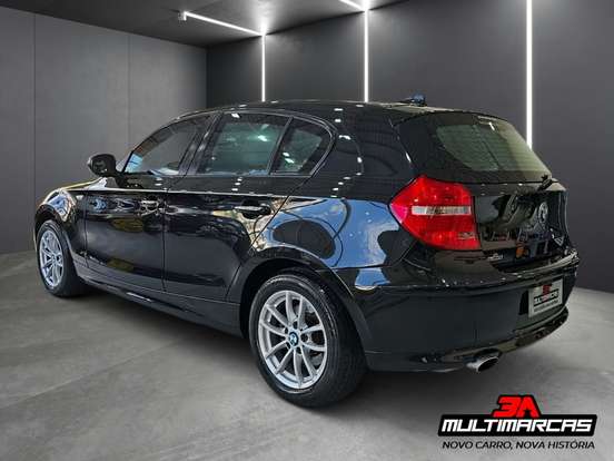 BMW-118i-2011