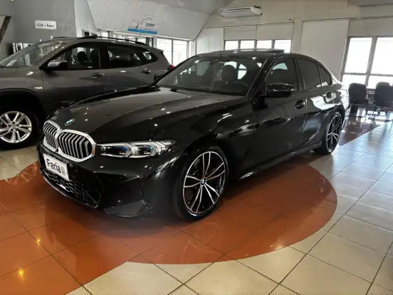 BMW-320i-2023