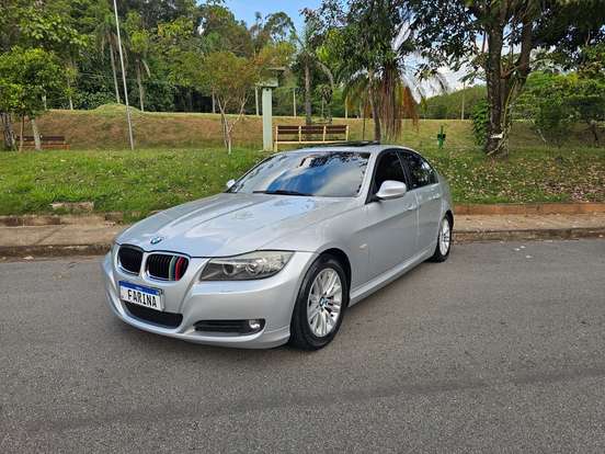 BMW-320i-2.0 16V GASOLINA 4P AUTOMÁTICO BMW-320i-2009