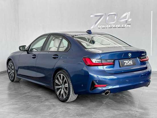BMW-320i-2021