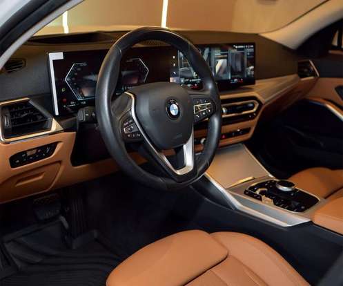 BMW-320i-2023