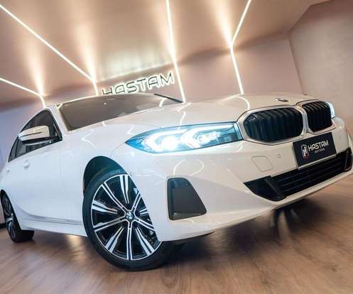 BMW-320i-2023