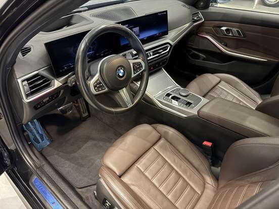 BMW-320i-2023