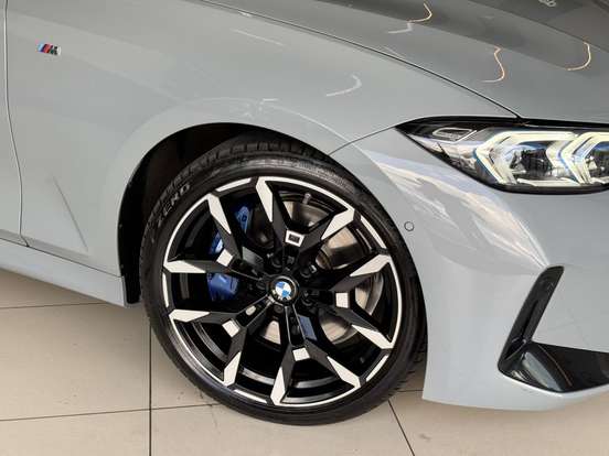 BMW-320i-2026