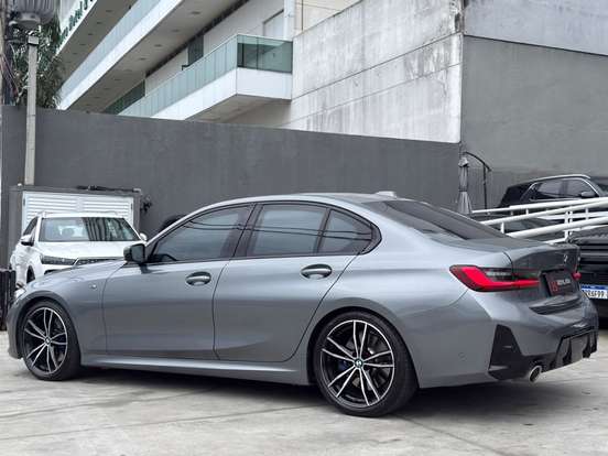 BMW-320i-2024