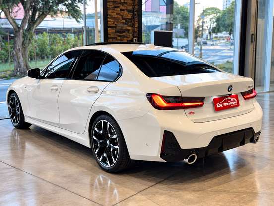 BMW-320i-2.0 16V TURBO FLEX M SPORT AUTOMÁTICO BMW-320i-2025