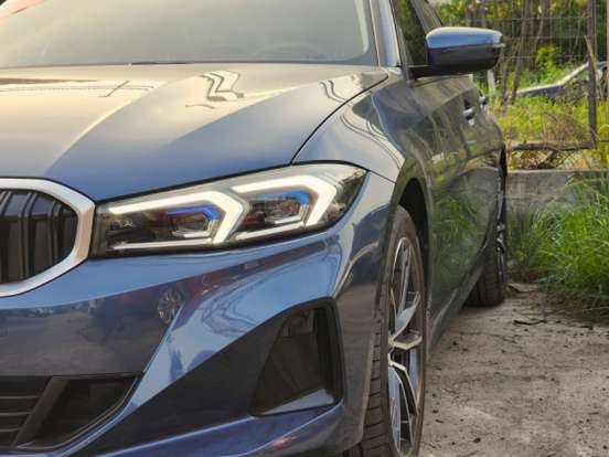 BMW-320i-2025