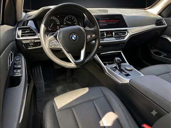 BMW-320i-2.0 16V TURBO GASOLINA GP AUTOMÁTICO BMW-320i-2020
