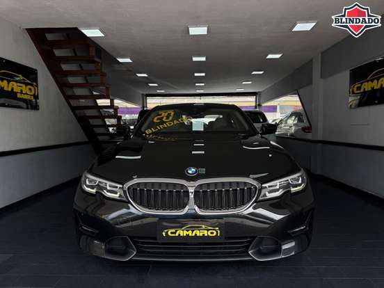 BMW-320i-2019