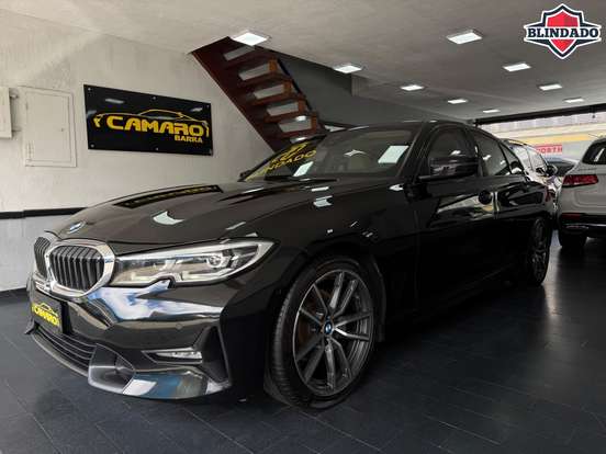 BMW-320i-2019