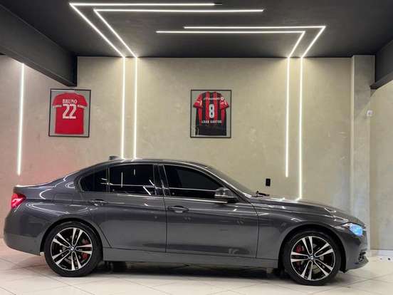 BMW-320i-2018