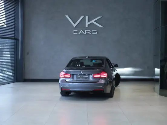 BMW-328i-2.0 SPORT GP 16V ACTIVEFLEX 4P AUTOMÁTICO BMW-328i-2017