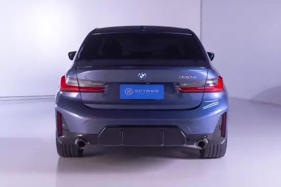 BMW-330e-2025