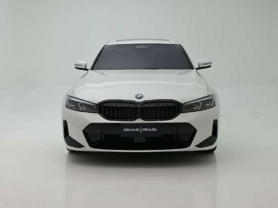BMW-330e-2025