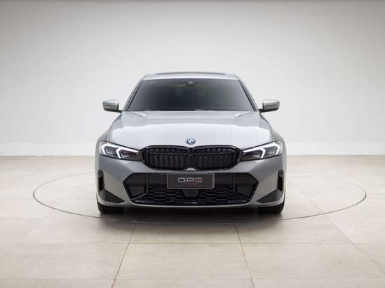 BMW-330e-2.0 16V TURBO HÍBRIDO M SPORT AUTOMÁTICO BMW-330e-2024