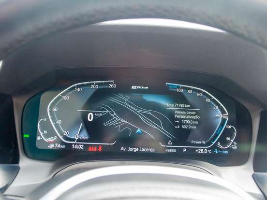 BMW-330e-2.0 16V TURBO HÍBRIDO M SPORT AUTOMÁTICO BMW-330e-2022