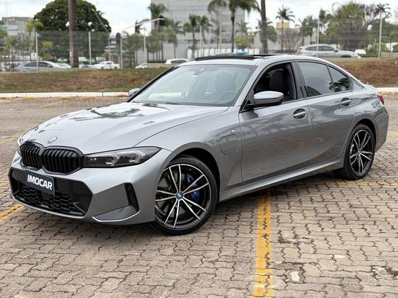 BMW 330e 2.0 16V TURBO HÍBRIDO M SPORT AUTOMÁTICO