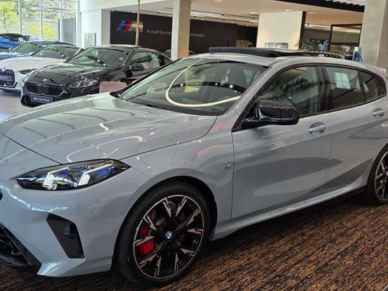 BMW-M 135i-2.0 16V TURBO GASOLINA XDRIVE STEPTRONIC BMW-M 135i-2025