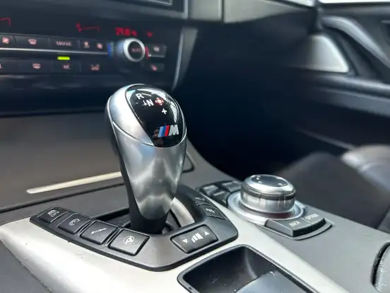 BMW-M5-4.4 V8 32V GASOLINA 4P AUTOMÁTICO BMW-M5-2012