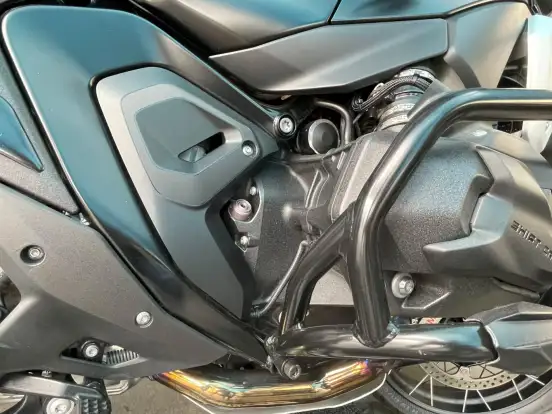 BMW-R 1300 GS ADVENTURE TRIPLE BLACK-2024