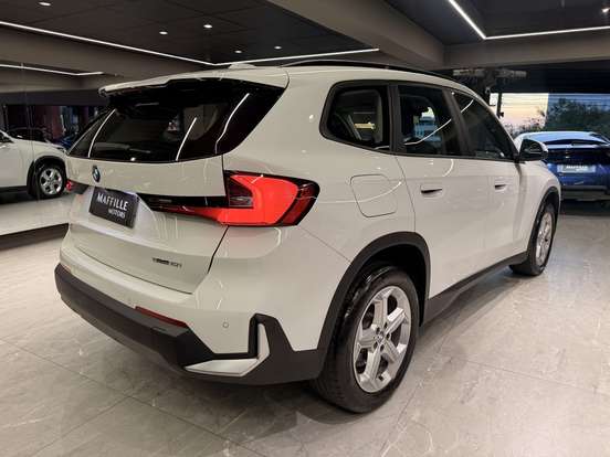 BMW-X1-2024