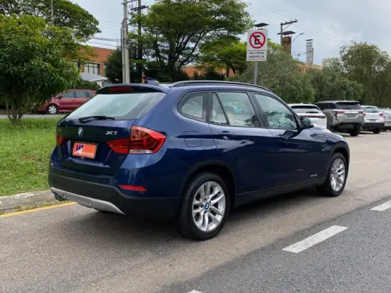 BMW-X1-2.0 16V TURBO ACTIVEFLEX SDRIVE20I 4P AUTOMÁTICO BMW-X1-2015