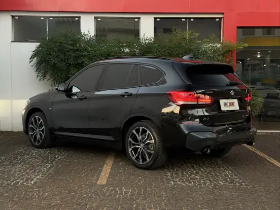 BMW-X1-2022