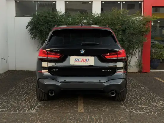 BMW-X1-2022