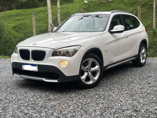 BMW-X1-2.0 16V TURBO GASOLINA SDRIVE20I 4P AUTOMÁTICO BMW-X1-2012
