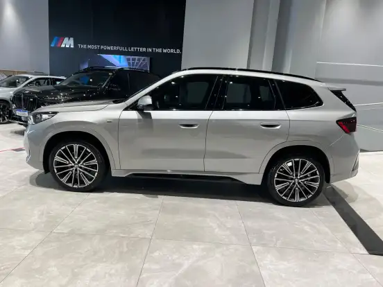 BMW-X1-2023