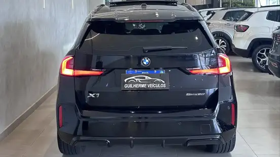 BMW-X1-2024