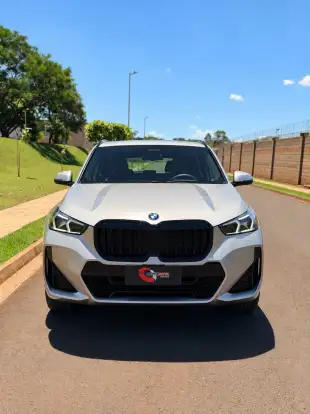 BMW-X1-2025