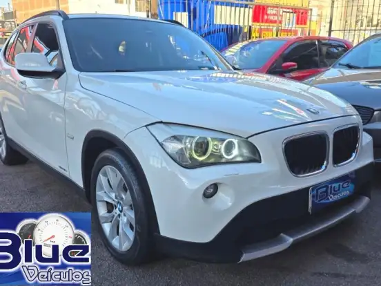 BMW-X1-2.0 18I S-DRIVE 4X2 16V GASOLINA 4P AUTOMÁTICO BMW-X1-2011