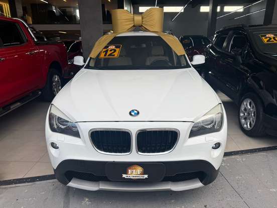BMW-X1-2011