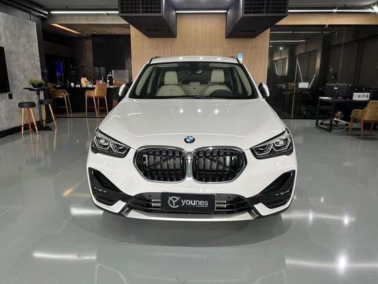 BMW-X1-2021
