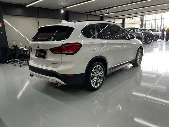 BMW-X1-2.0 16V TURBO ACTIVEFLEX SDRIVE20I GP 4P AUTOMÁTICO BMW-X1-2021